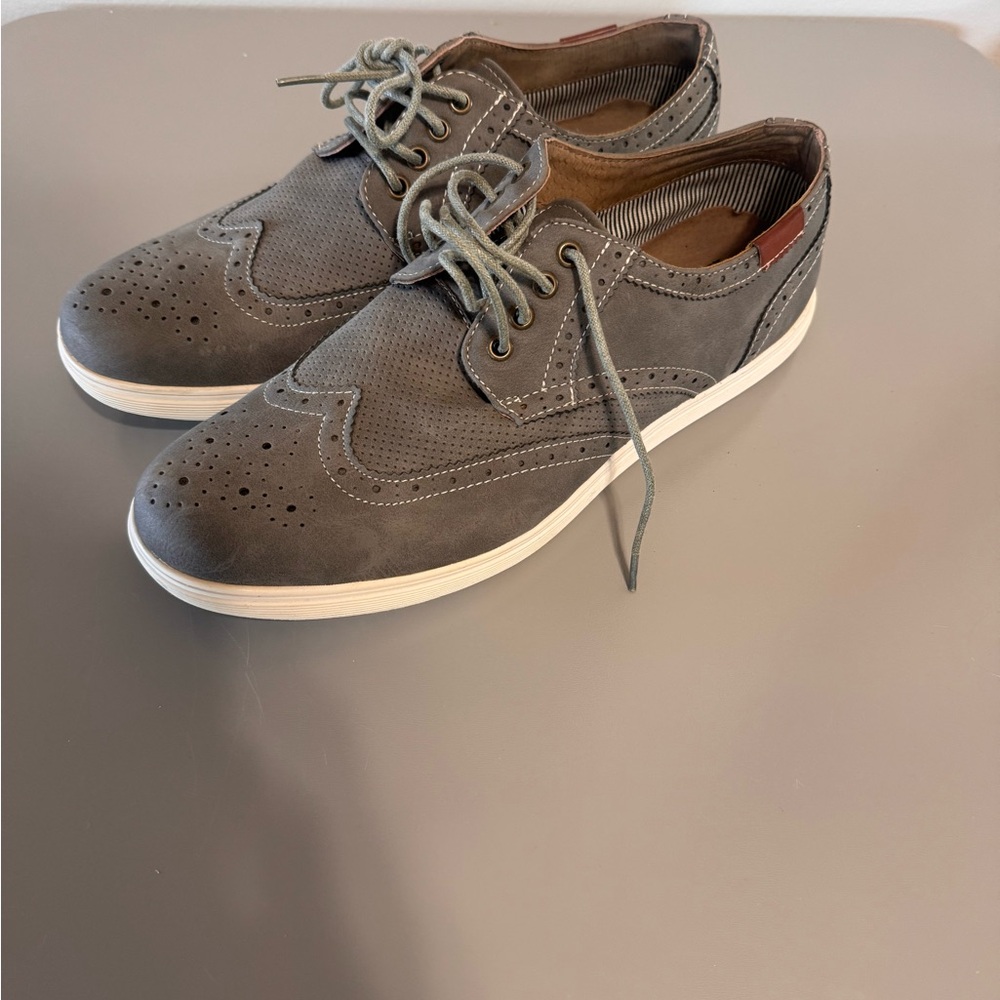 Steve Madden Gray Perforated Oxfords